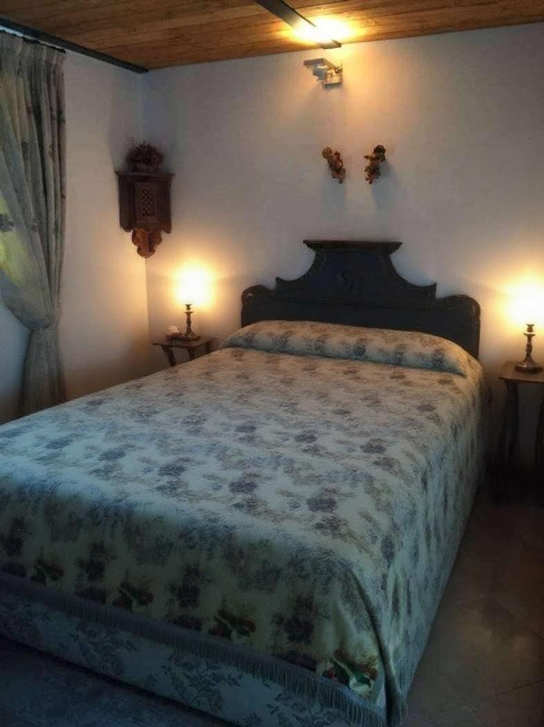 Como Galbiate Sala Al Barro satılık villa – Camera da letto