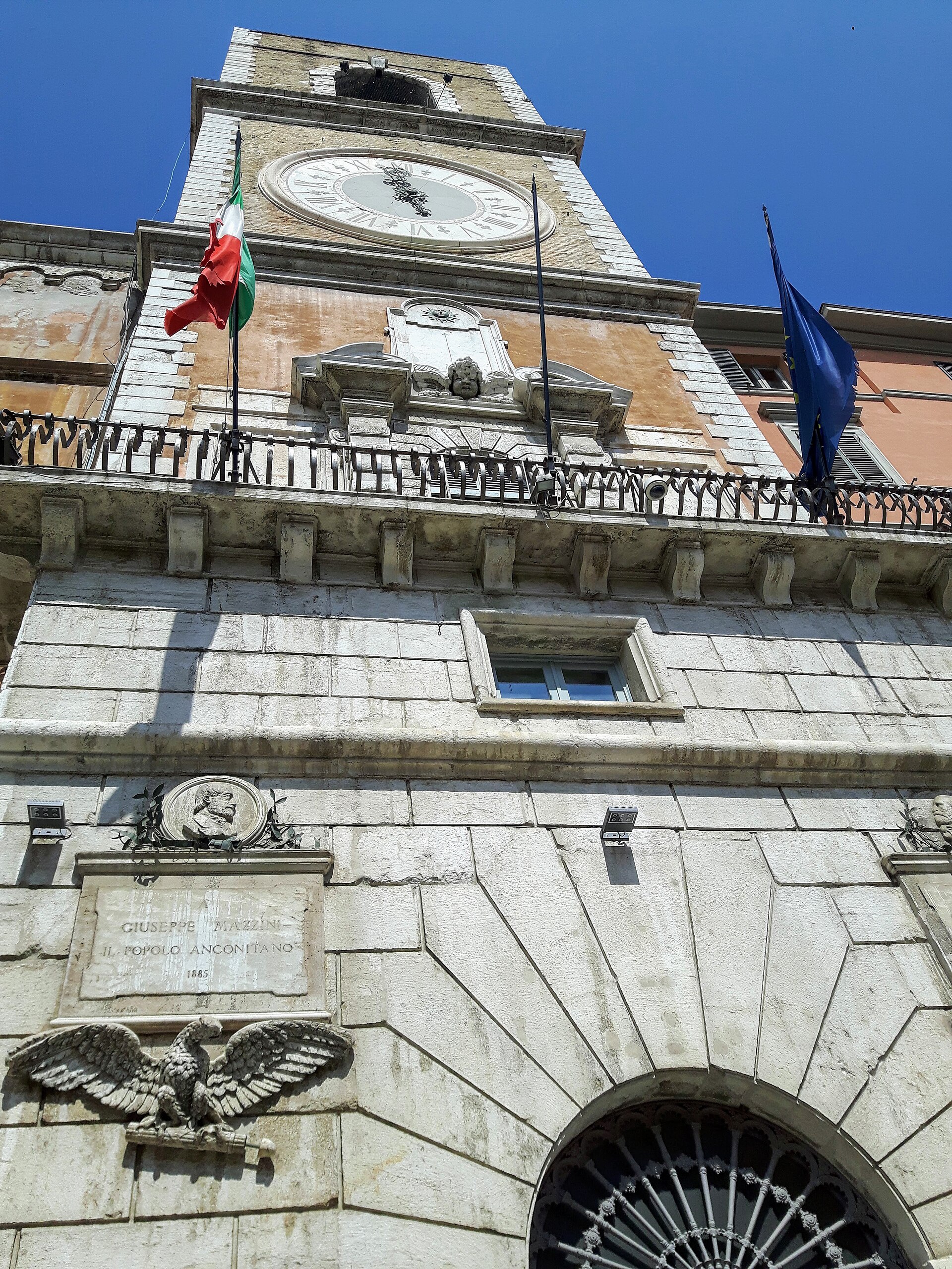 Ancona tarihi merkez ve emlak dokusu