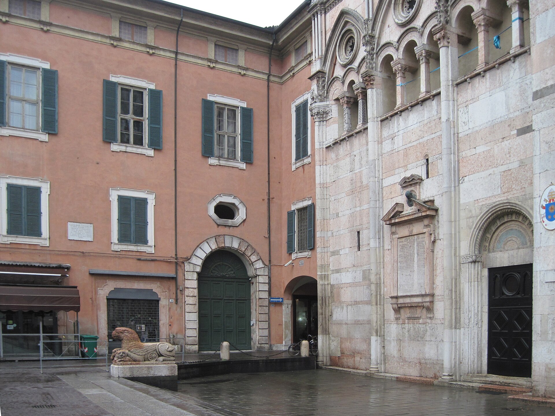Ferrara piazza veya katedral çevresi