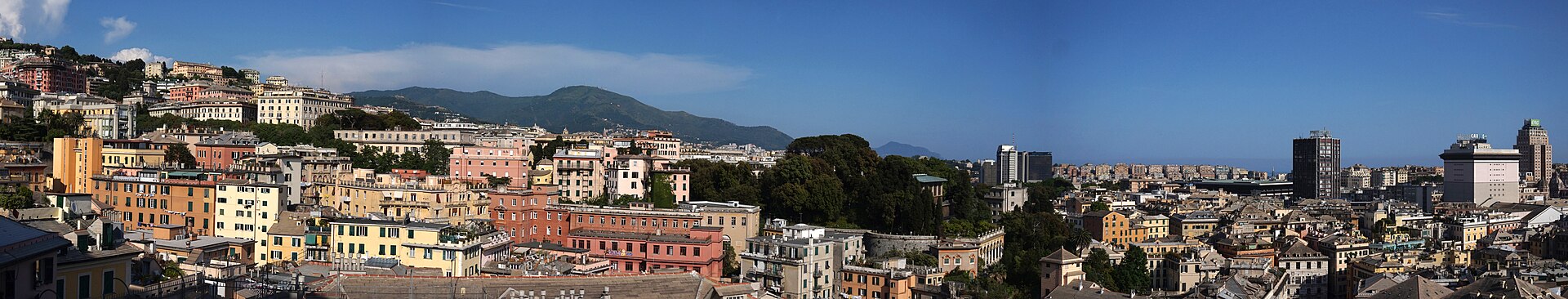 Cenova (Genova) kent panaroması