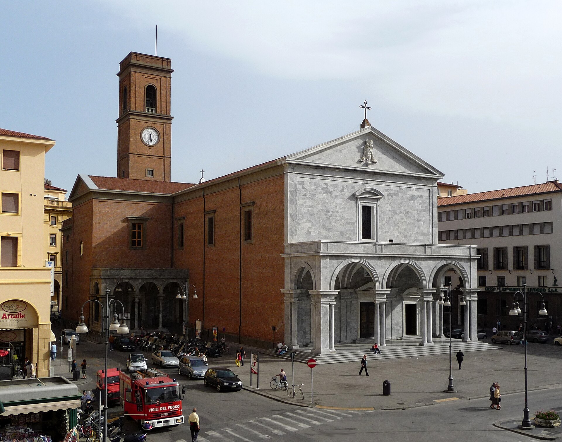 Livorno piazza veya katedral çevresi