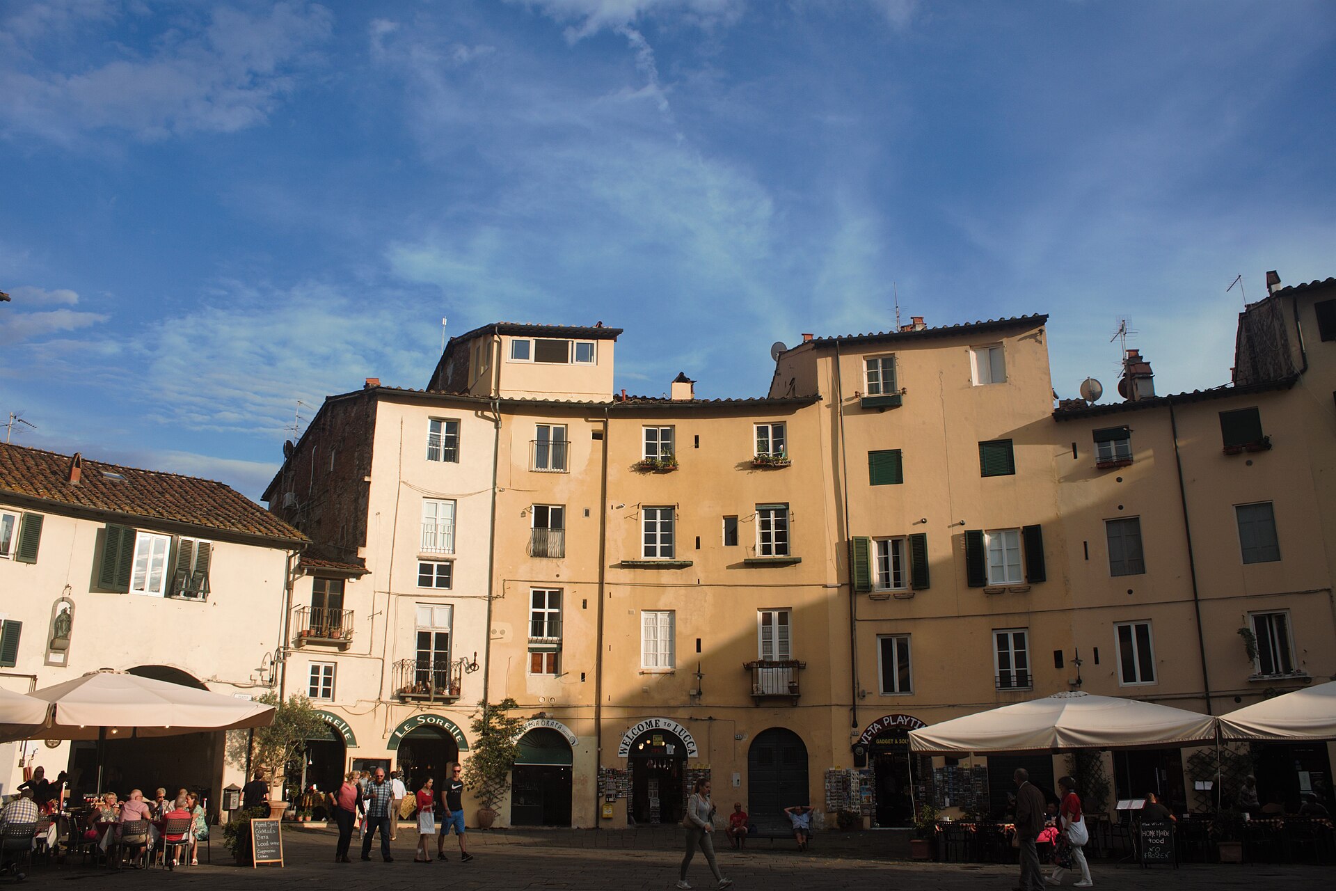 Piazza dell’Anfiteatro