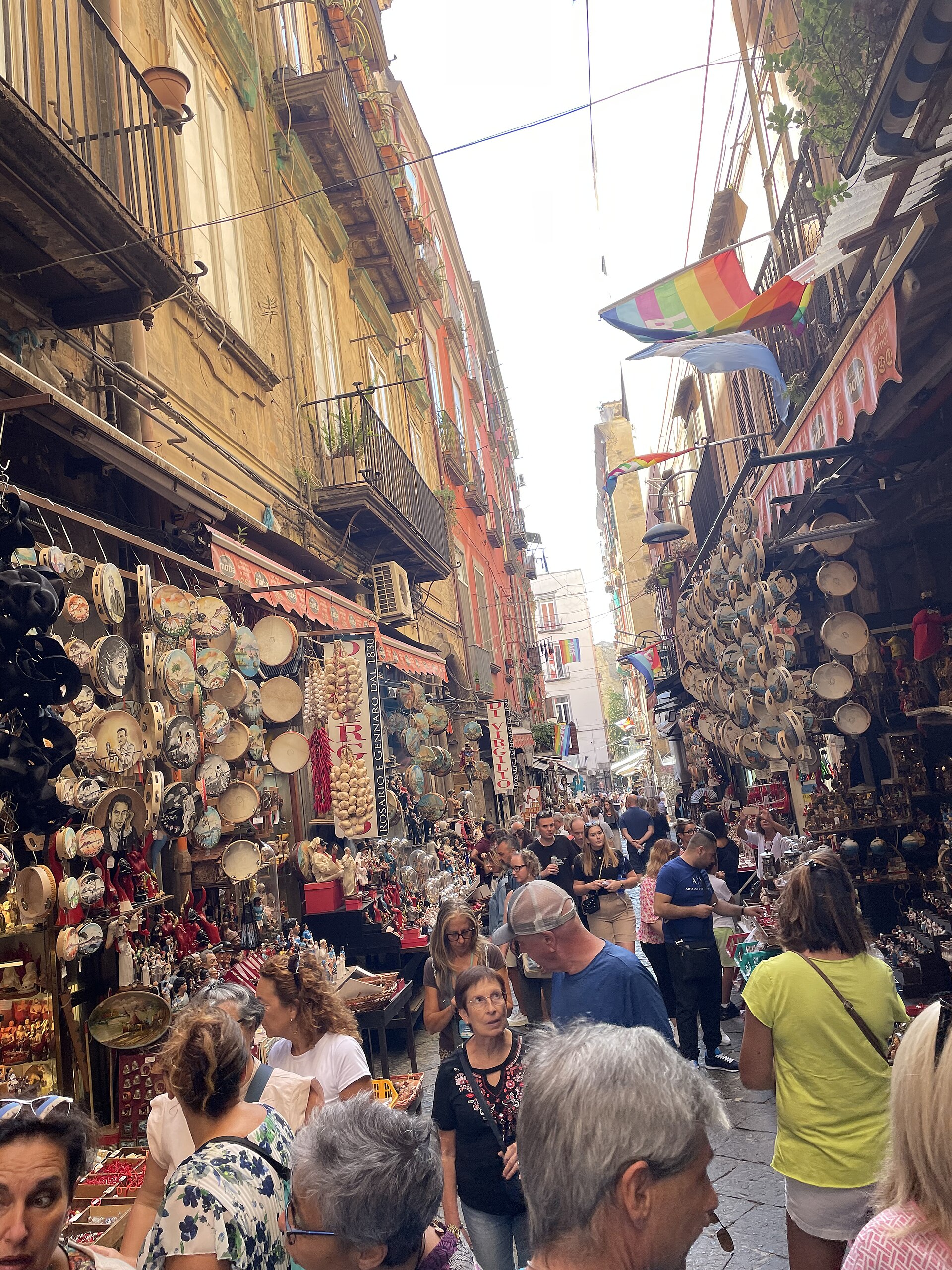 Napoli tarihi merkez sokağı