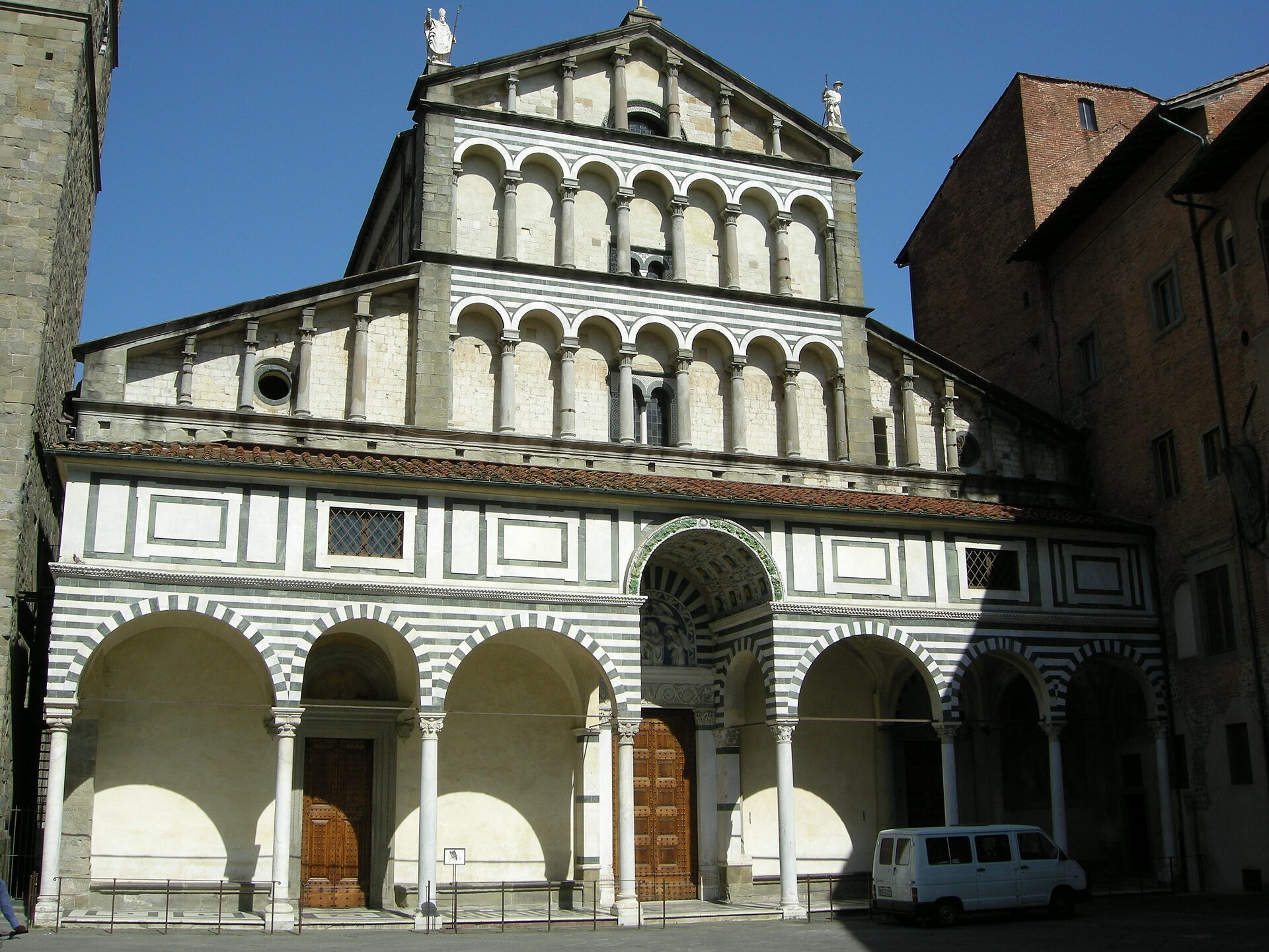 Pistoia piazza veya katedral çevresi