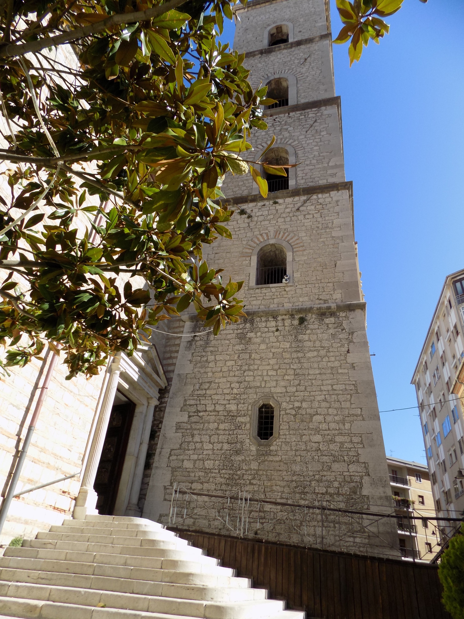 Potenza piazza veya katedral çevresi
