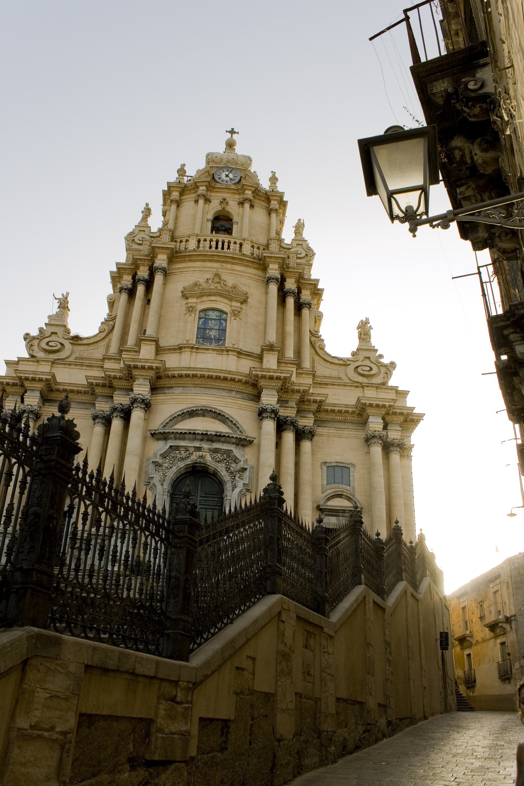 Ragusa piazza veya katedral çevresi