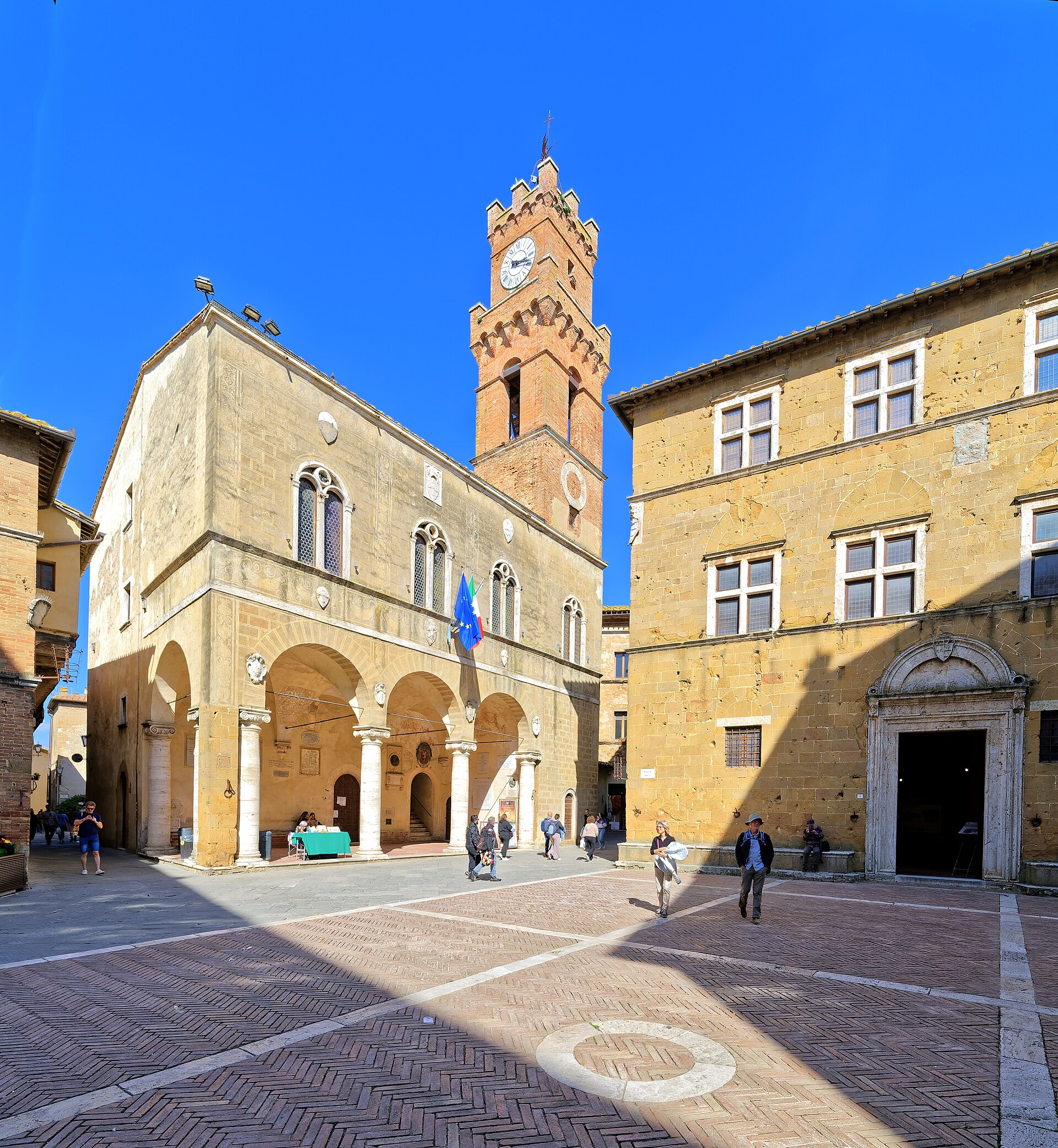 Pienza piazza